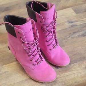 Timberland Pink Lace-Up Ankle Boots